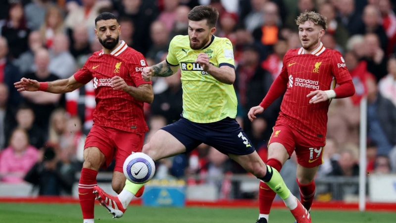 Liverpool, sahasında penaltılarla güldü