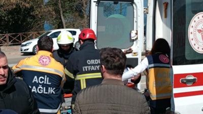 Ordu'da çocuk futbolcuları taşıyan minibüs kaza yaptı:
