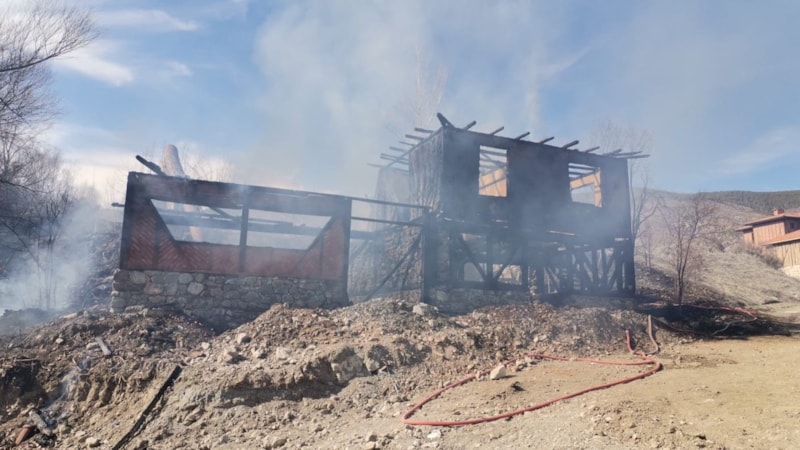 Kastamonu'da 100 yıllık un değirmeni yandı