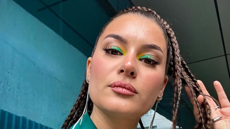 3 kız annesi şarkıcı Atiye evini anlattı: 