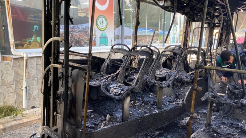 İzmir'de belediye otobüsünde yangın çıktı