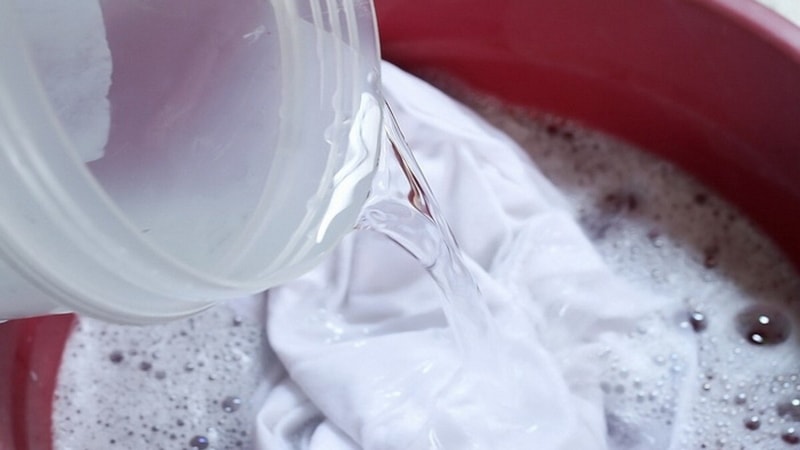 3 Malzemeyi Karıştırın, Doğal Çamaşır Suyunuzu Hazırlayın...