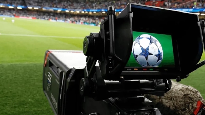 Şampiyonlar Ligi'nde 4 maç TRT'de şifresiz! İşte şifresiz yayınlanacak maçlar...