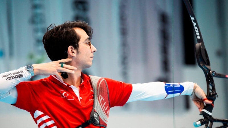 Mete Gazoz, Dünya Salon Serisi Finalleri'nde gümüş madalya aldı