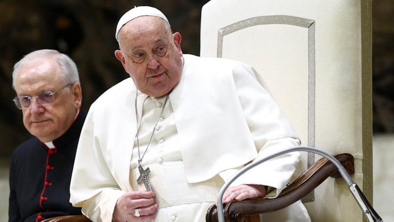 Vatikan: Papa tedaviye iyi yanıt veriyor ve iyileşmeye devam ediyor