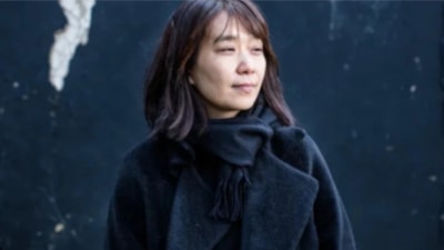 Nobel Edebiyat Ödülü kazananı Han Kang'ın Sevgilinin Soğuk Elleri romanında, sevginin saf gerçekliği