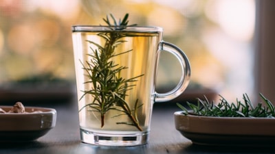 Biberiye suyunun zararı şoke etti! Eğer saçınıza sıkıyorsanız...