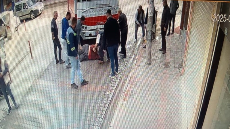 Osmaniye'de otobüsün altında kaldı