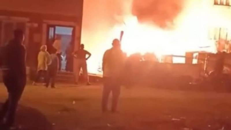 Bursa'da boş baraka alevlere teslim oldu