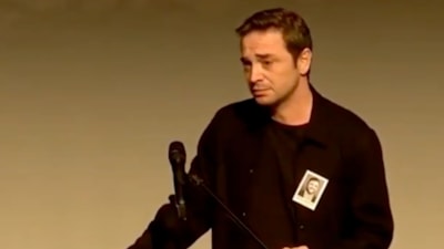 Ahmet Kural, Şinasi Yurtsever'in cenazesinde gözyaşlarına boğuldu