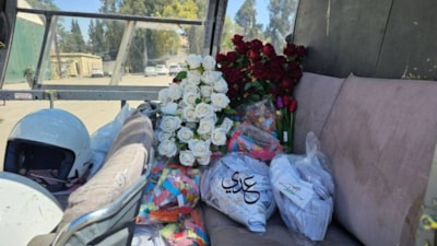 Suriye'de devrimin 14'üncü yılı kutlandı: Helikopterlerden gül dağıtıldı