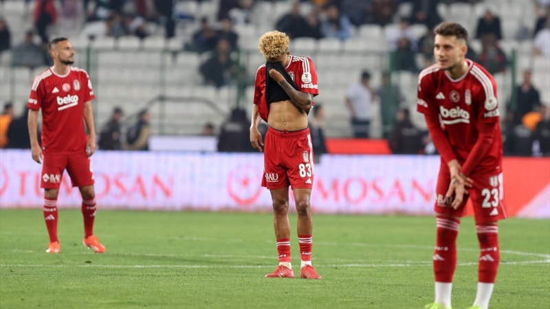 Beşiktaş taraftar grubundan futbolculara olay tepki!