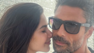 Bir dizi aşkı daha gerçek oldu! Nesrin Cavadzade ve Pamir Pekin'den aşk ilanı