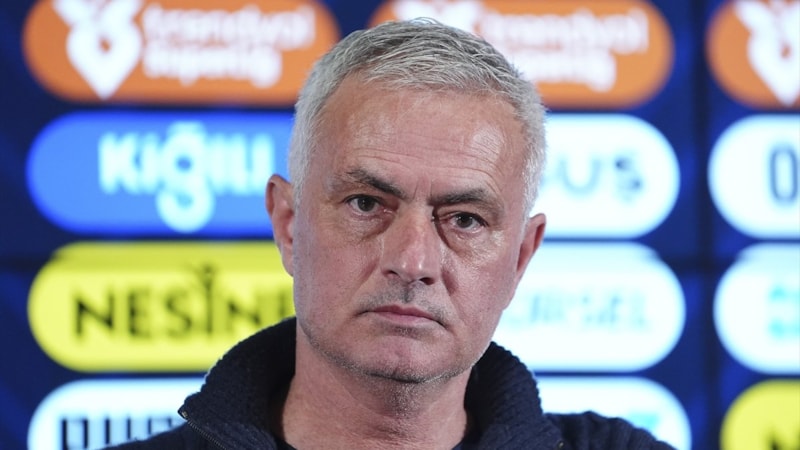 Jose Mourinho'dan Allan Saint-Maximin'e: Bu yaptığı illegal, manipülasyon