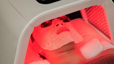 Kırmızı ışık ciltte bakın ne işe yarıyor...