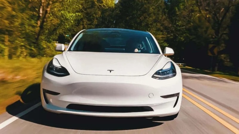 Tesla'nın Almanya'da çöküşü: Kimse otomobil satın almak istemiyor