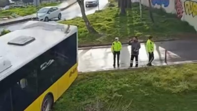 İstanbul'da İETT otobüsü kaza yaptı