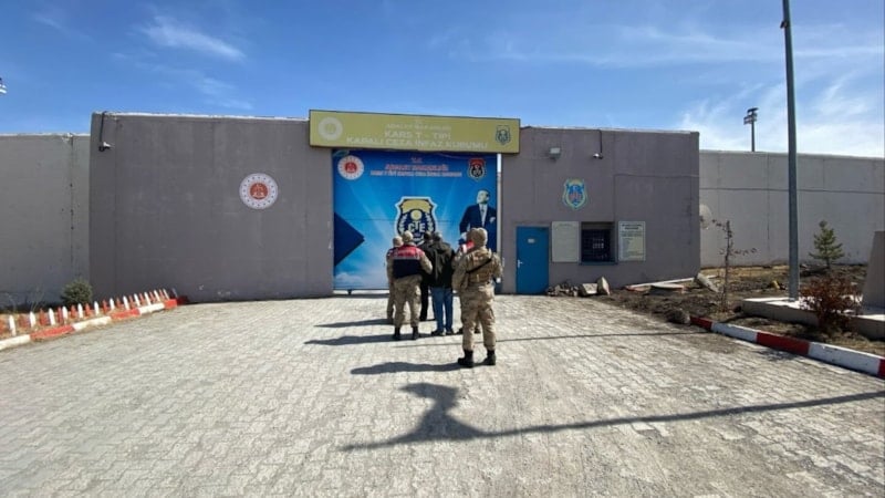 Kars'ta cezaevi firarilerine operasyon