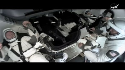 Uluslararası Uzay İstasyonu'nda mahsur kalan astronotlar Dünya'ya döndü