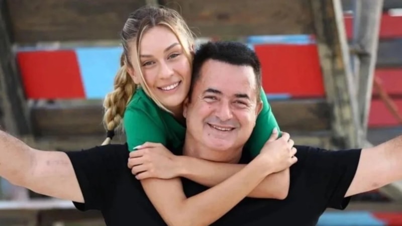 Acun Ilıcalı aşka geldi! Eşi Ayça Çağla Altunkaya ile pozunu paylaştı
