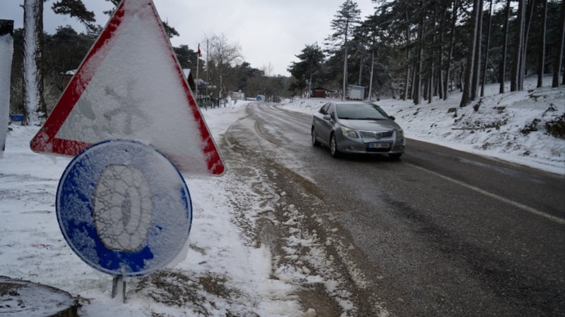 Balıkesir Kaz Dağları'nda kar yağışı