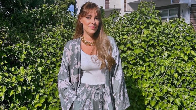 Şarkıcı Tuğçe Tayfur'a doğum günü sürprizi yapıldı