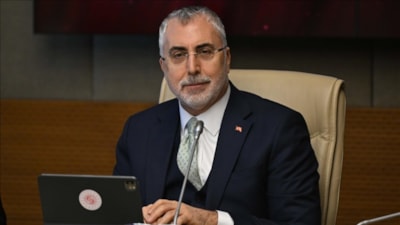 Vedat Işıkhan: İstihdam ve iş gücüne katılım oranında tarihi zirve