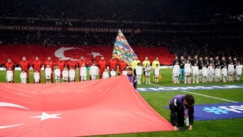 A Milli Futbol Takımı, 910 gün sonra İstanbul'da maça çıktı