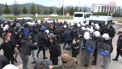 Kocaeli Üniversitesi'nde İmamoğlu protestosu: 6 gözaltı