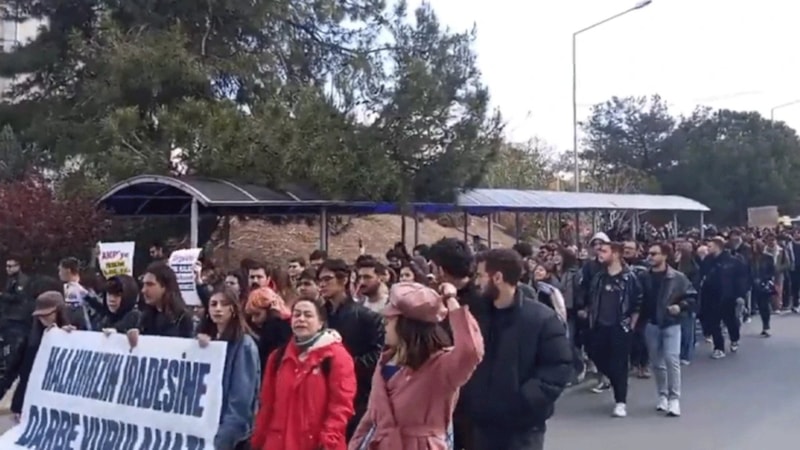 İzmir'de 5 gün boyunca gösteriler yasaklandı