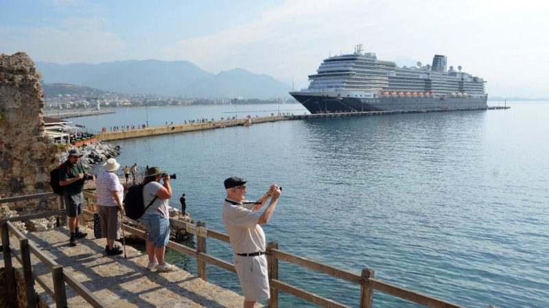 Kruvaziyerle gelen yolcu sayısında ocak-şubat rekoru kırıldı