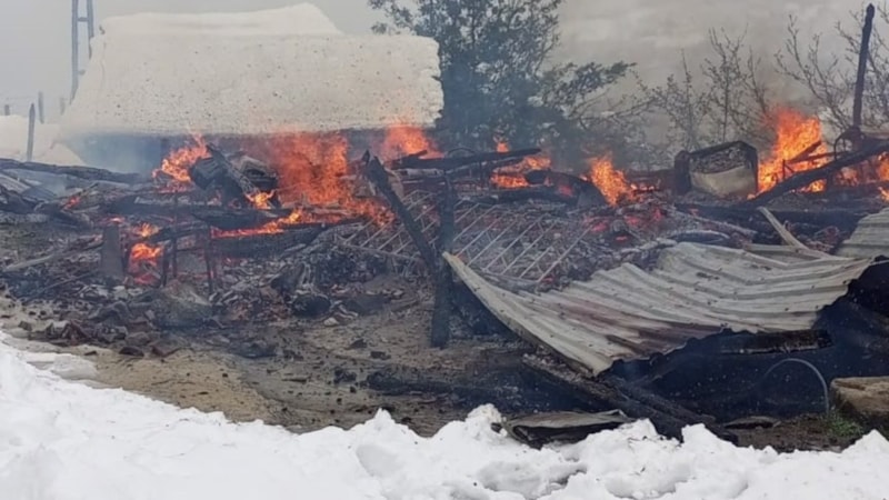 Ordu'da ahşap ev çıkan yangında küle döndü