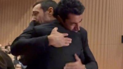 Osman Sınav'ı uğurlayan Kenan İmirzalıoğlu'nun gözyaşları