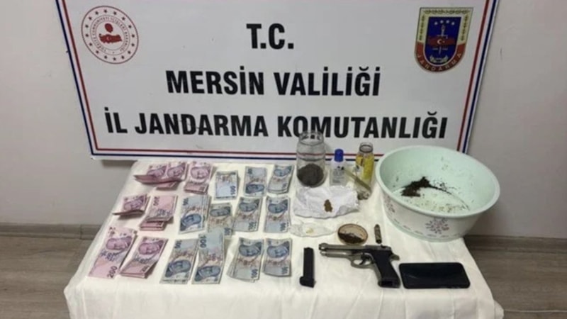 Mersin’de eve uyuşturucu baskını: Bir kişi tutuklandı