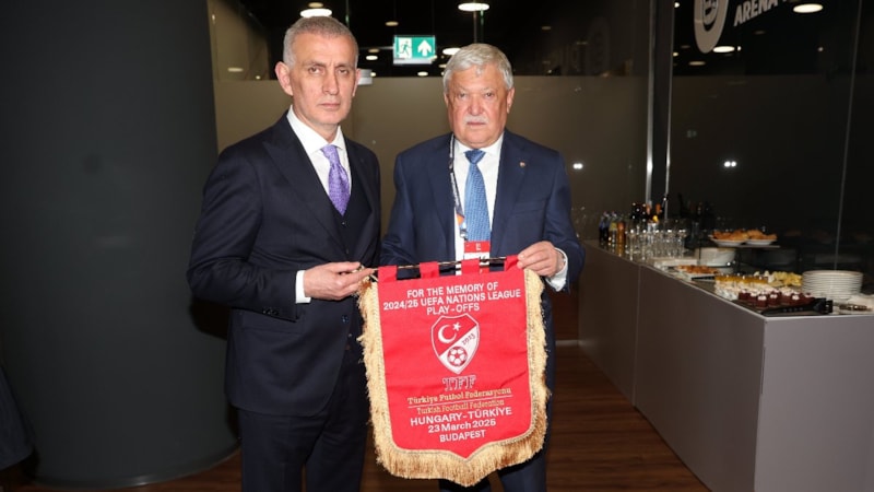 İbrahim Hacıosmanoğlu, Sandor Csanyi ile bir arada