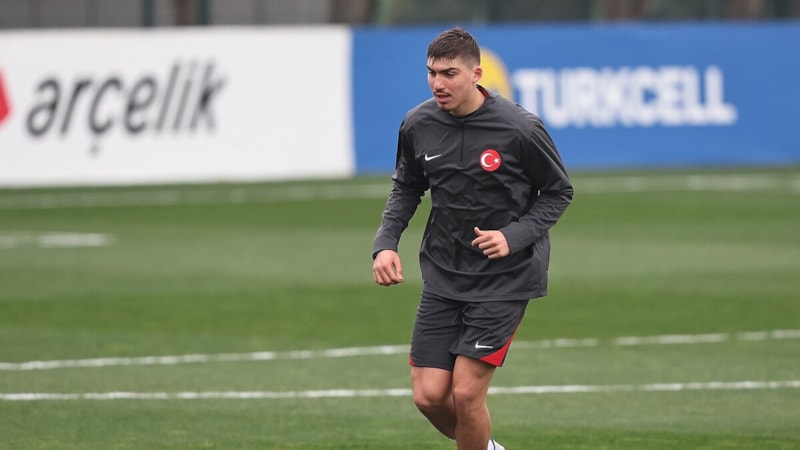 Yusuf Akçiçek, ilk kez milli formayı giydi