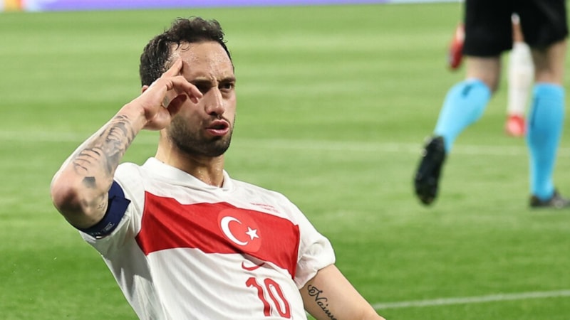 Hakan Çalhanoğlu: Konu ülke olunca işler değişiyor