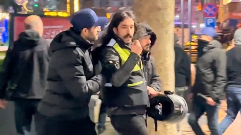 Kocaeli'de polisten göstericilere müdahale: En az 50 gözaltı