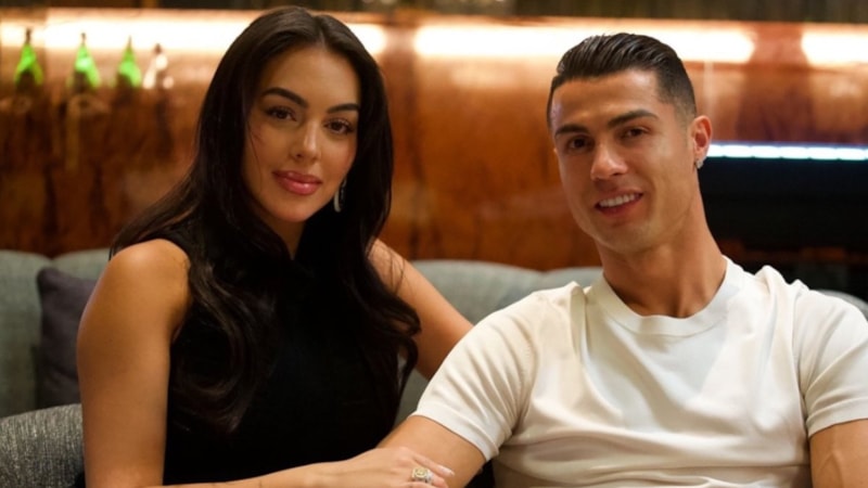 Cristiano Ronaldo, 2 çocuğunun annesi Georgina Rodriguez ile evleniyor