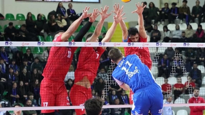 İstanbul Gençlikpor'u yenen Halkbank, Erkekler Kupa Voley'de finalde
