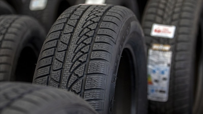 Türkiye'nin lastik devinden kritik karar! Üretim bantlarını durduruyor...