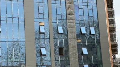 İstanbul'da 35 yıldır süren rezidans inşaatında yangın