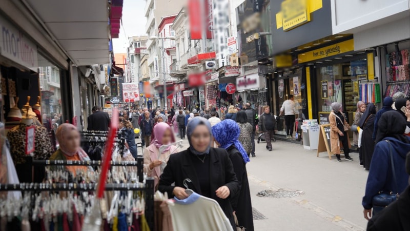 Samsun'da çarşı-pazarda hareketlilik