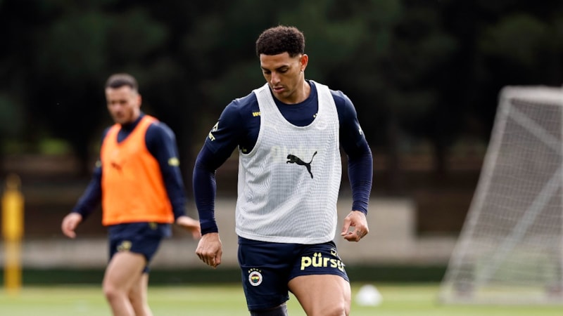 Fenerbahçe'de Diego Carlos çalışmalara başladı