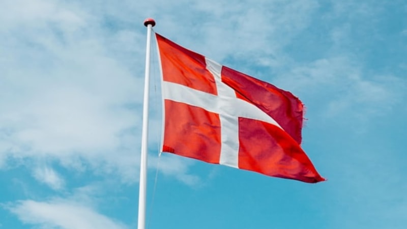 Danimarka kadınları zorunlu olarak askere almaya başlayacak