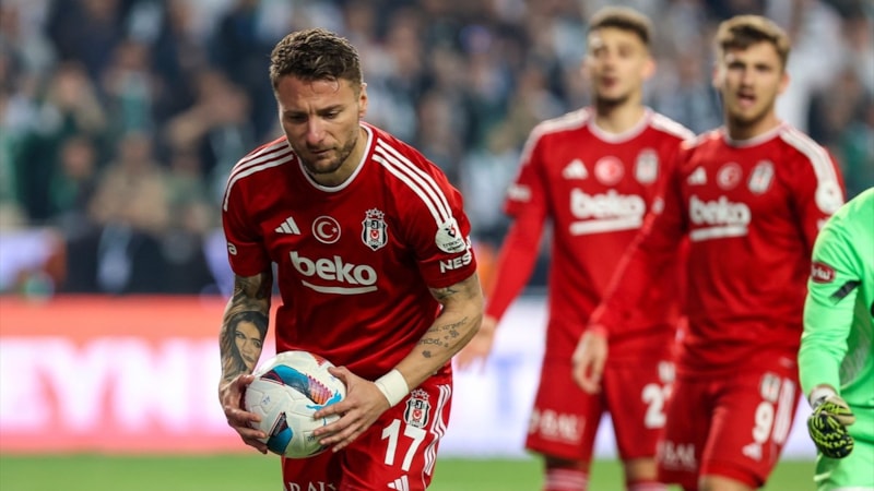 Beşiktaş’ta, Galatasaray derbisi öncesi golcü problemi