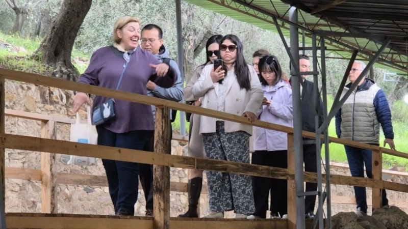 Çinli turizmciler, Balıkesir'de Antandros Antik Kenti'ni ziyaret etti