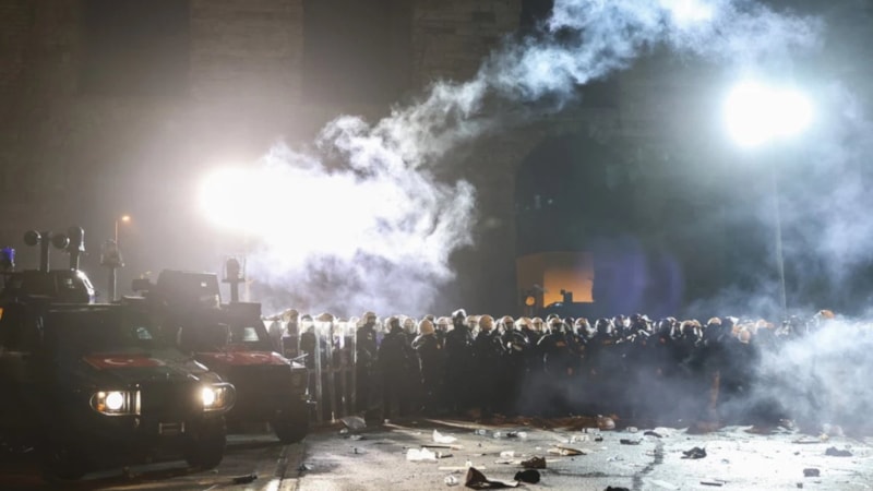 İstanbul'daki izinsiz gösterilerde 198 kişi tutuklandı