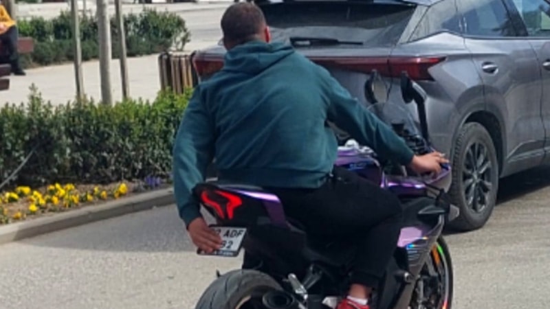 Edirne'de polisten kaçmaya çalışan motosiklet sürücüsünün ehliyeti iptal edildi