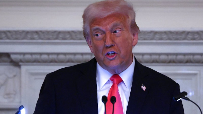 ABD Başkanı Trump, Beyaz Saray'da iftar verdi